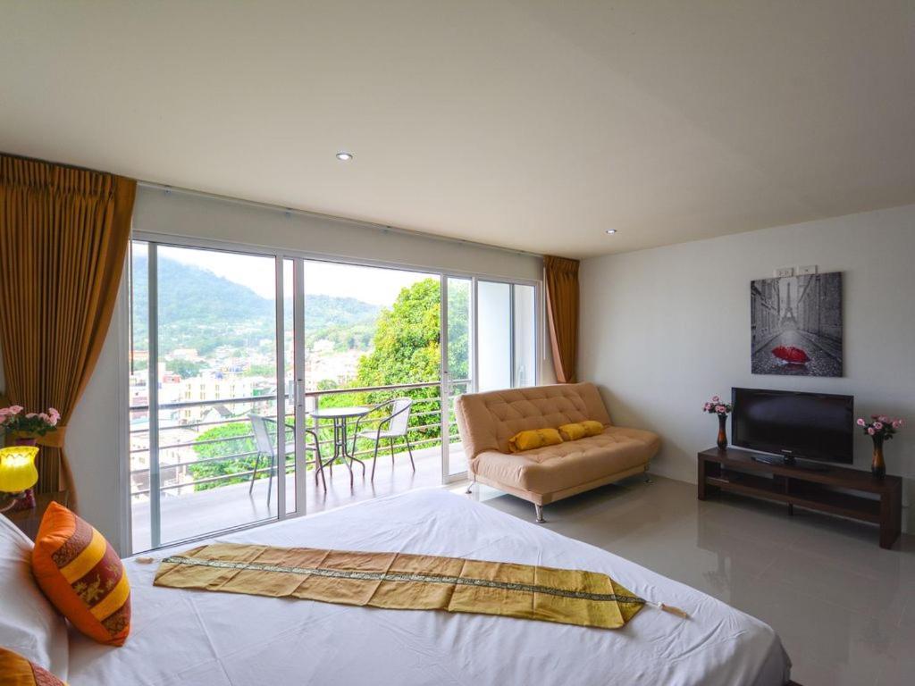 Phuketbnbdotcom, Poolmountainveiws, Large Balcony Apartment
