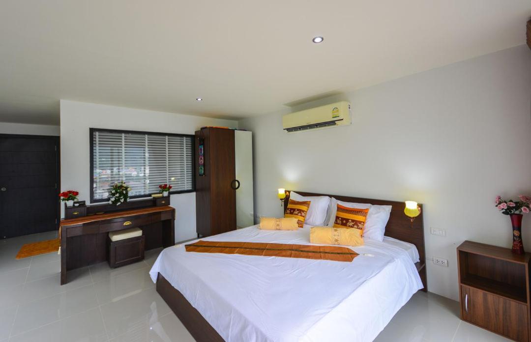 Phuketbnbdotcom, Poolmountainveiws, Large Balcony Apartamento Patong