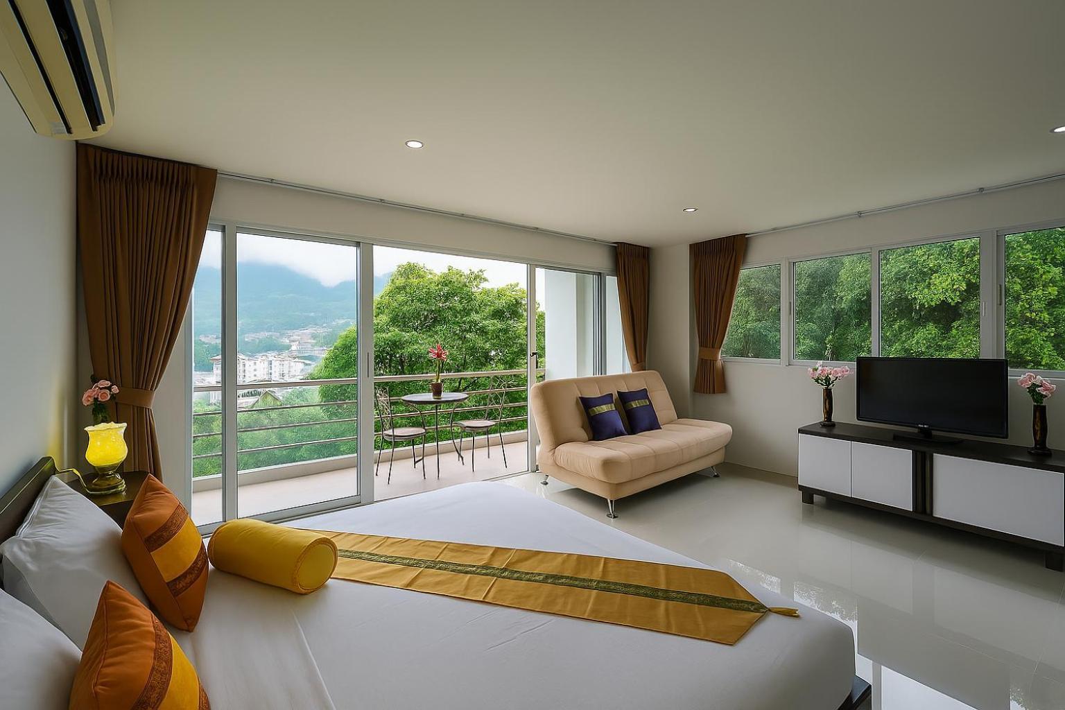 Apartamento Phuketbnbdotcom, Poolmountainveiws, Large Balcony